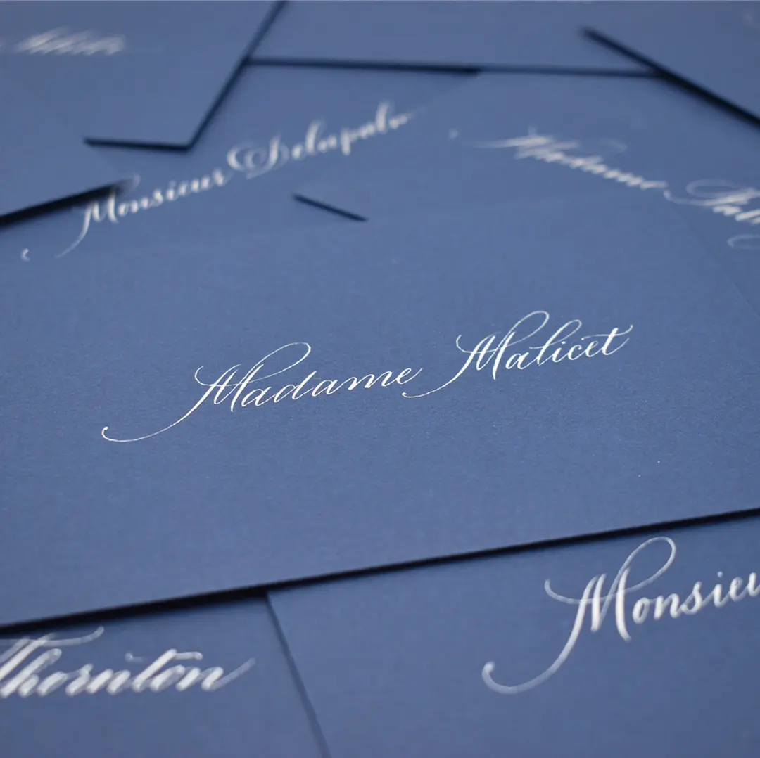 Papiers nobles et finitions haut de gamme pour mailing de prestige par Graphiplus