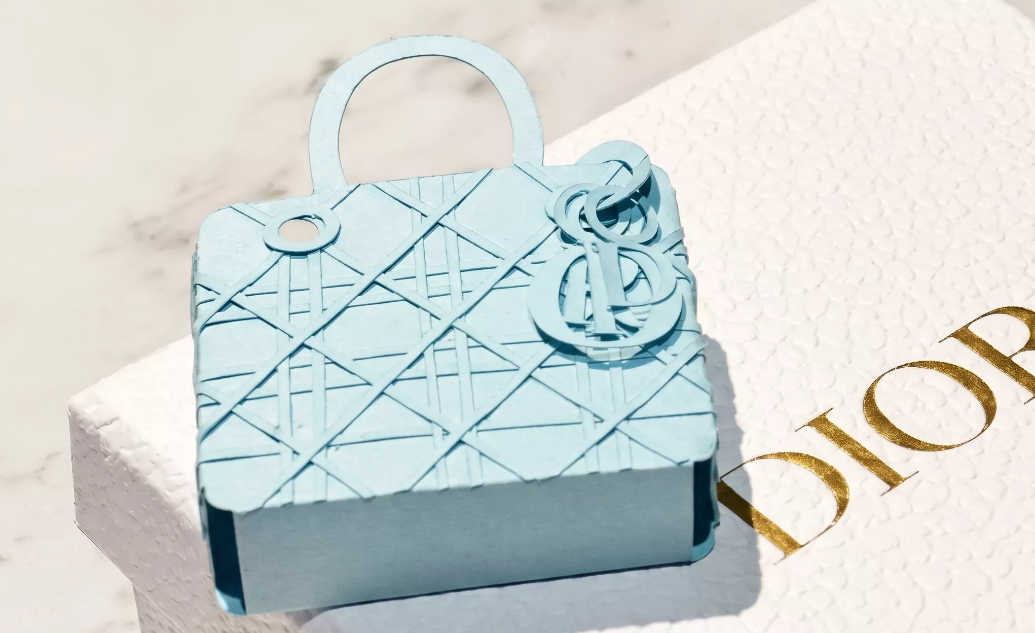 Supports de communication d'exception pour Dior — livres, objets imprimés et éditions de prestige Graphiplus